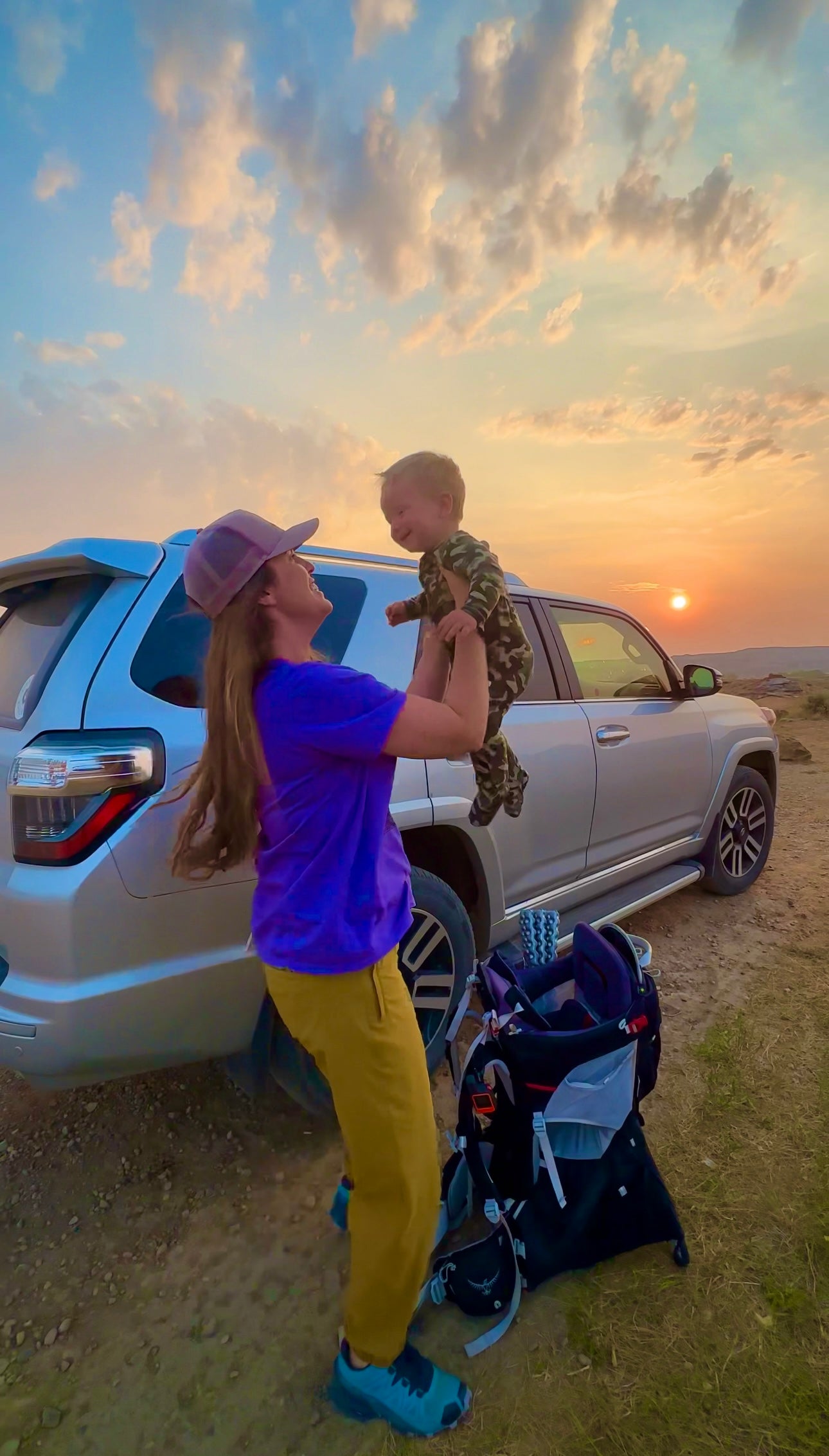 Roaming with Raptors: The Ultimate Family Hike at Dinosaur Provincial Park + How to Win a Road Trip Adventure from Toyota